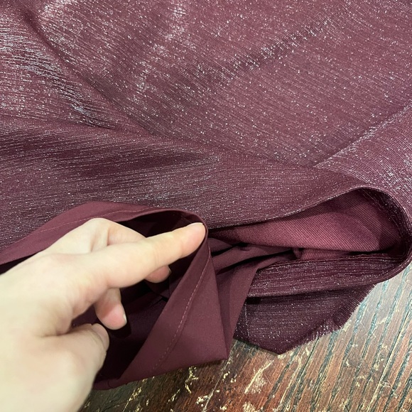 NWT Black Halo Vintea Sheath Red Metallic Dress - Picture 5 of 12